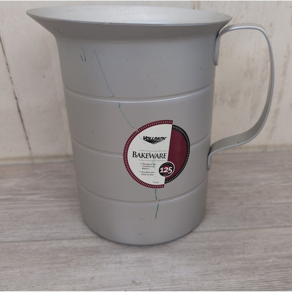 Vollrath 68352  4 Quart Aluminum Measuring Cup W/ Handle USA Made New Open Box